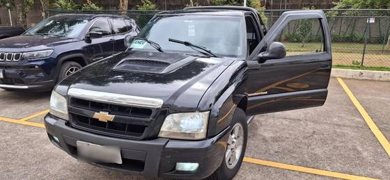 CHEVROLET S10 2.4 MPFI ADVANTAGE 4X2 CS 8V FLEX 2P MANUAL CHEVROLET S10 2.4 MPFI ADVANTAGE 4X2 CS 8V FLEX 2P MANUAL